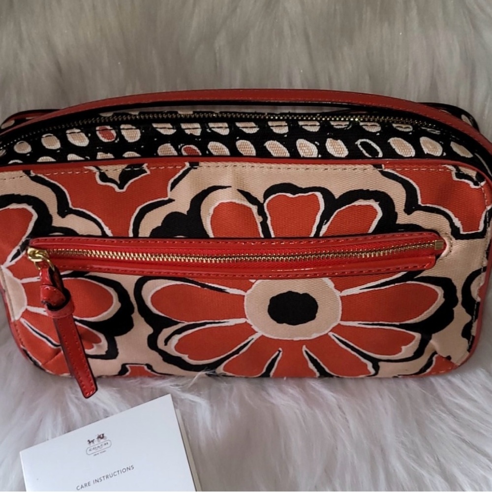 Coach #25121 Poppy Desert Sky floral crossbody